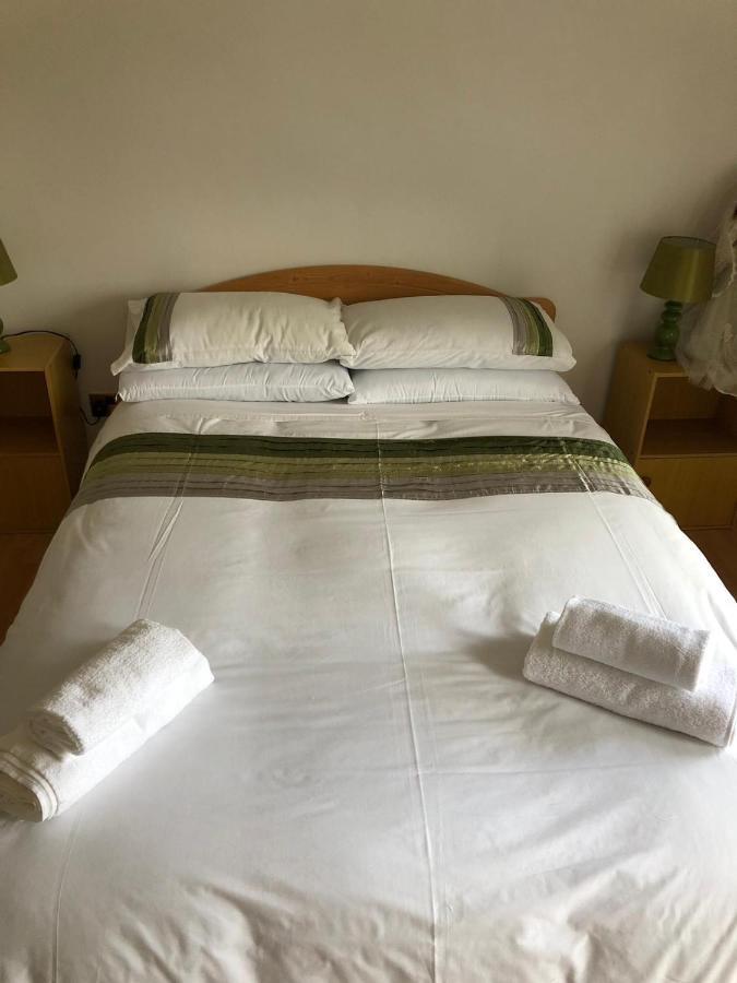 Atlantic Way Guest House 格伦蒂斯 外观 照片