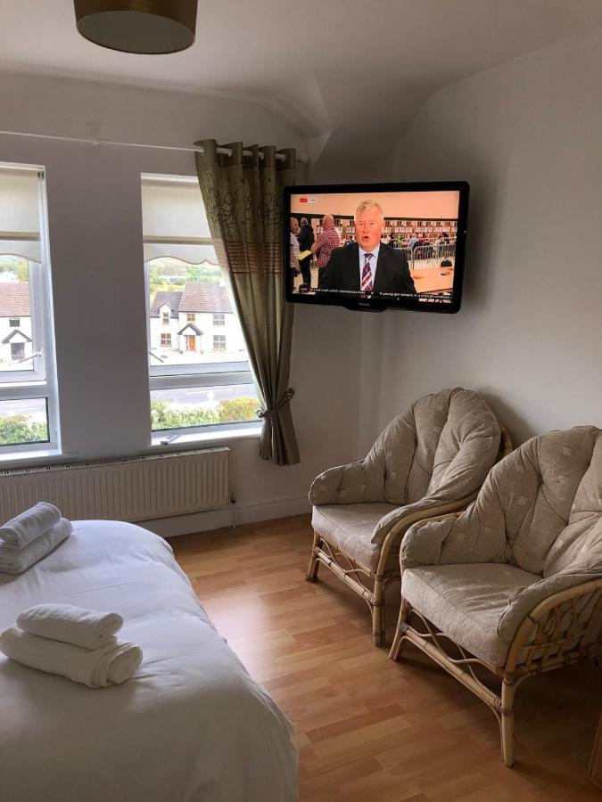 Atlantic Way Guest House 格伦蒂斯 外观 照片